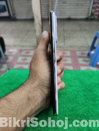 Xiaomi civi3 5g....(12/256)gb